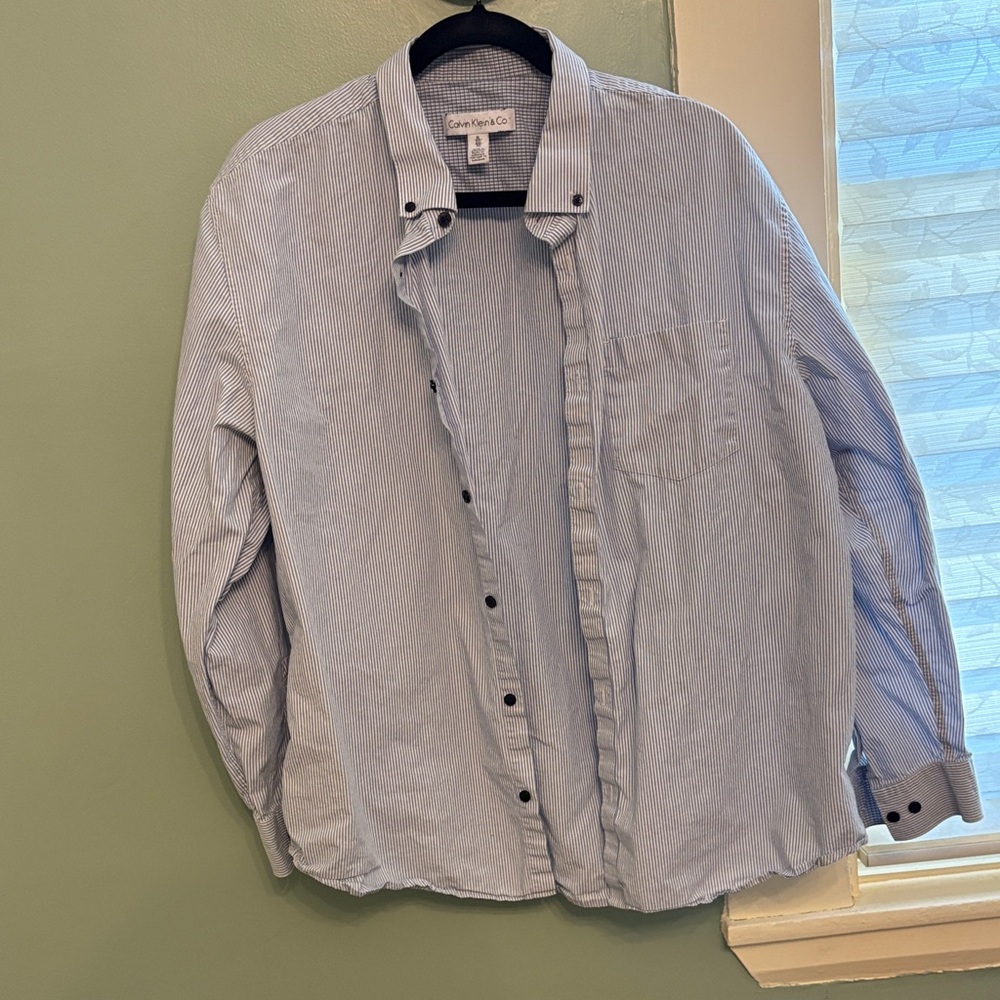 Calvin Klein Striped Button Down Shirt Men’s L Blue White Lightweight Casual